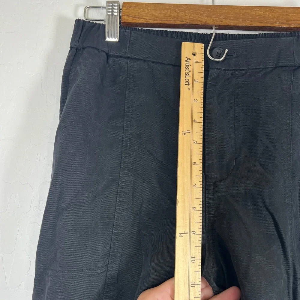 Vuori pants versatile